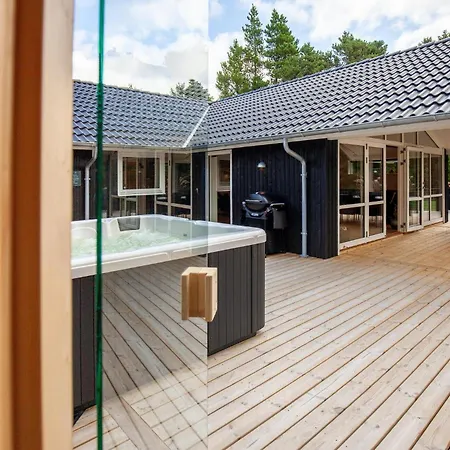 Beautiful In With Sauna *